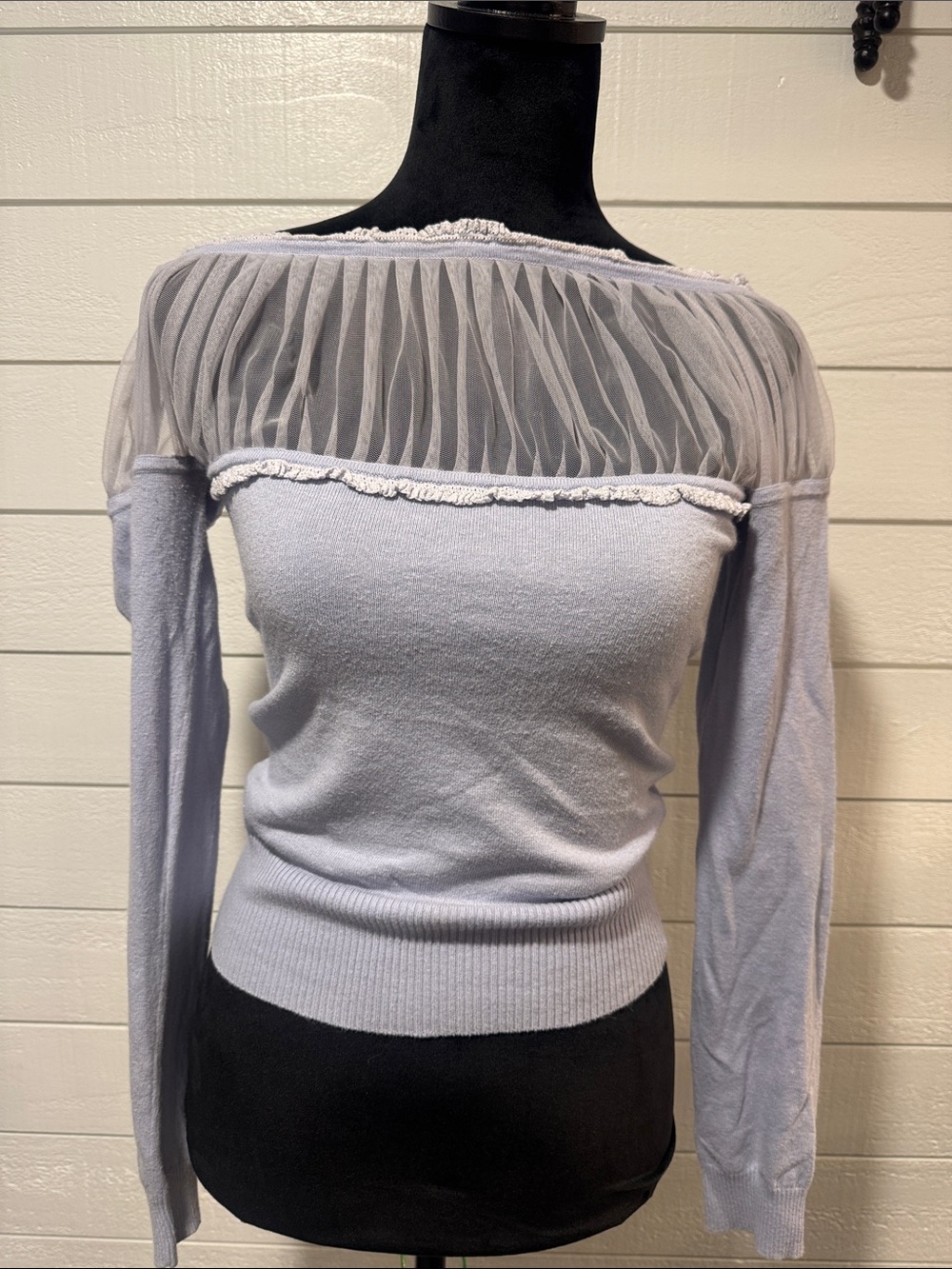 Vintage MODA International Women's Off-Shoulder Light Periwinkle Sweater Top- xs